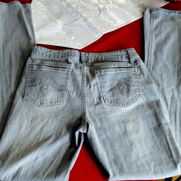 Women's SO Wear It Declare It Jeans. Grey. Size 7 Regular. - Picture 3 of 5
